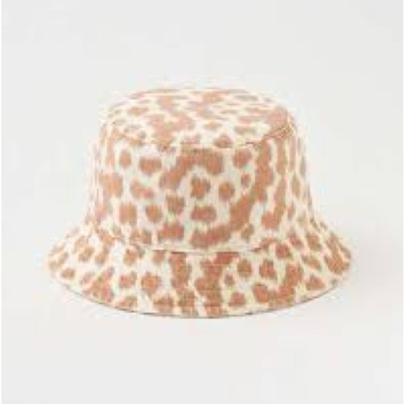 NWT Aerie 100% Cotton Tan and Cream Animal Print Bucket Hat - Picture 8 of 8